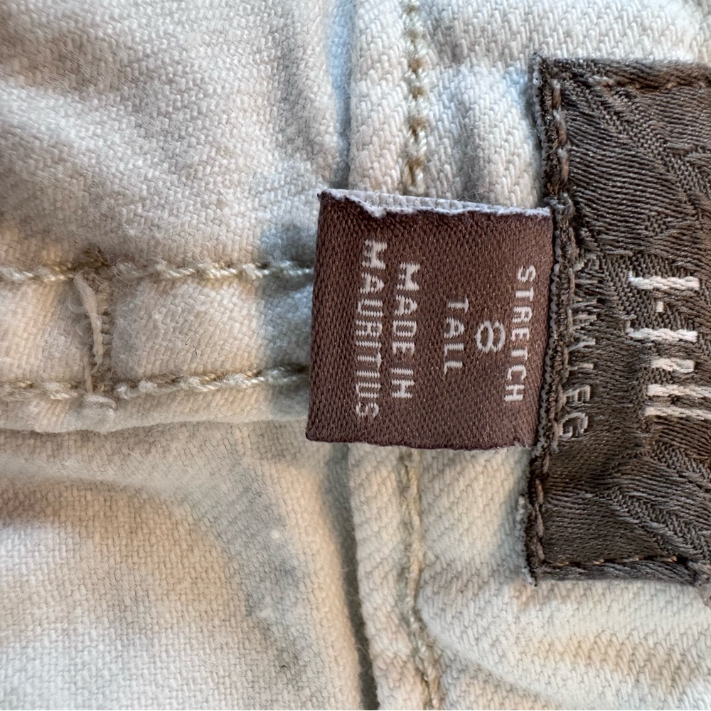 J Jill 8tall white jeans - Picture 3 of 4